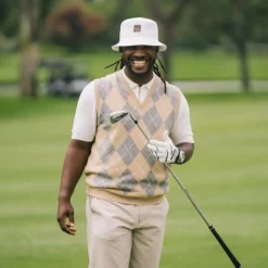 CaddiesShack Cleveland Golf Launcher XL Irons -CLUBS Sales Store Launcher XL Irons Men Lifestyle V1 lrg